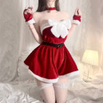 M 28 Velvet Little Red Riding Hood Set - Image 3